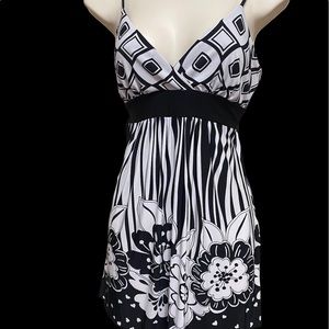 Charlotte Russe tunic sleeveless top